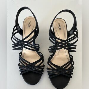 Nine West Black Sandal Size 9.5